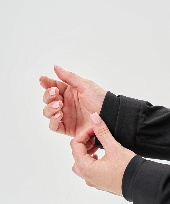 Тренировочная куртка Nordski PRO TOUR HOOD Black W